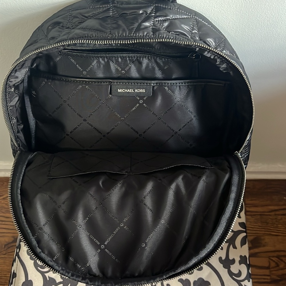 NWOT Michael Kors nylon backpack - Picture 3 of 5